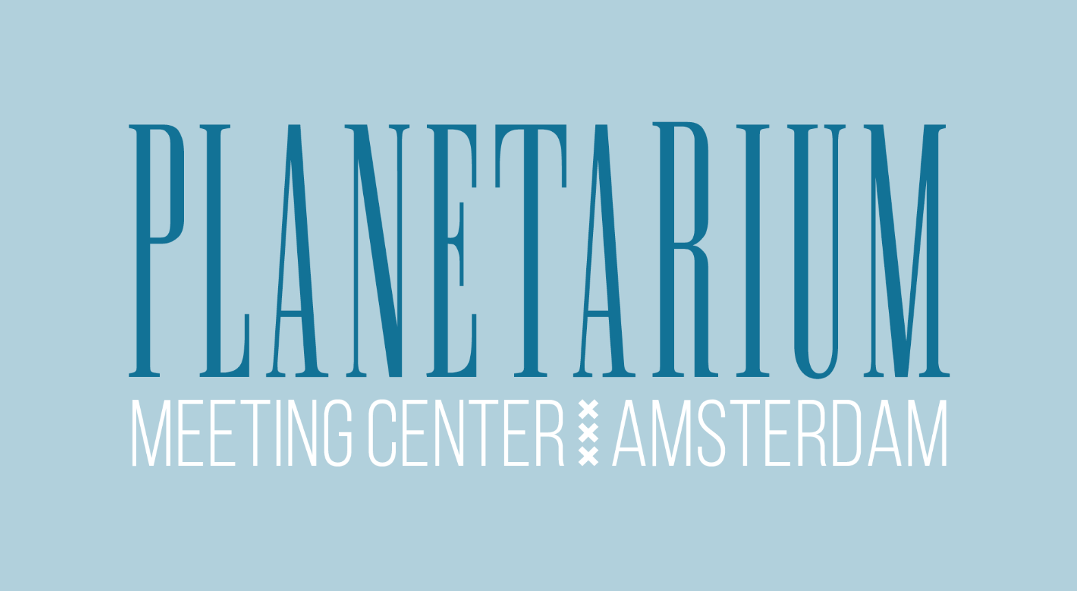 Planetarium logo donkerblauwe letters op lichtblauwe achtergrond